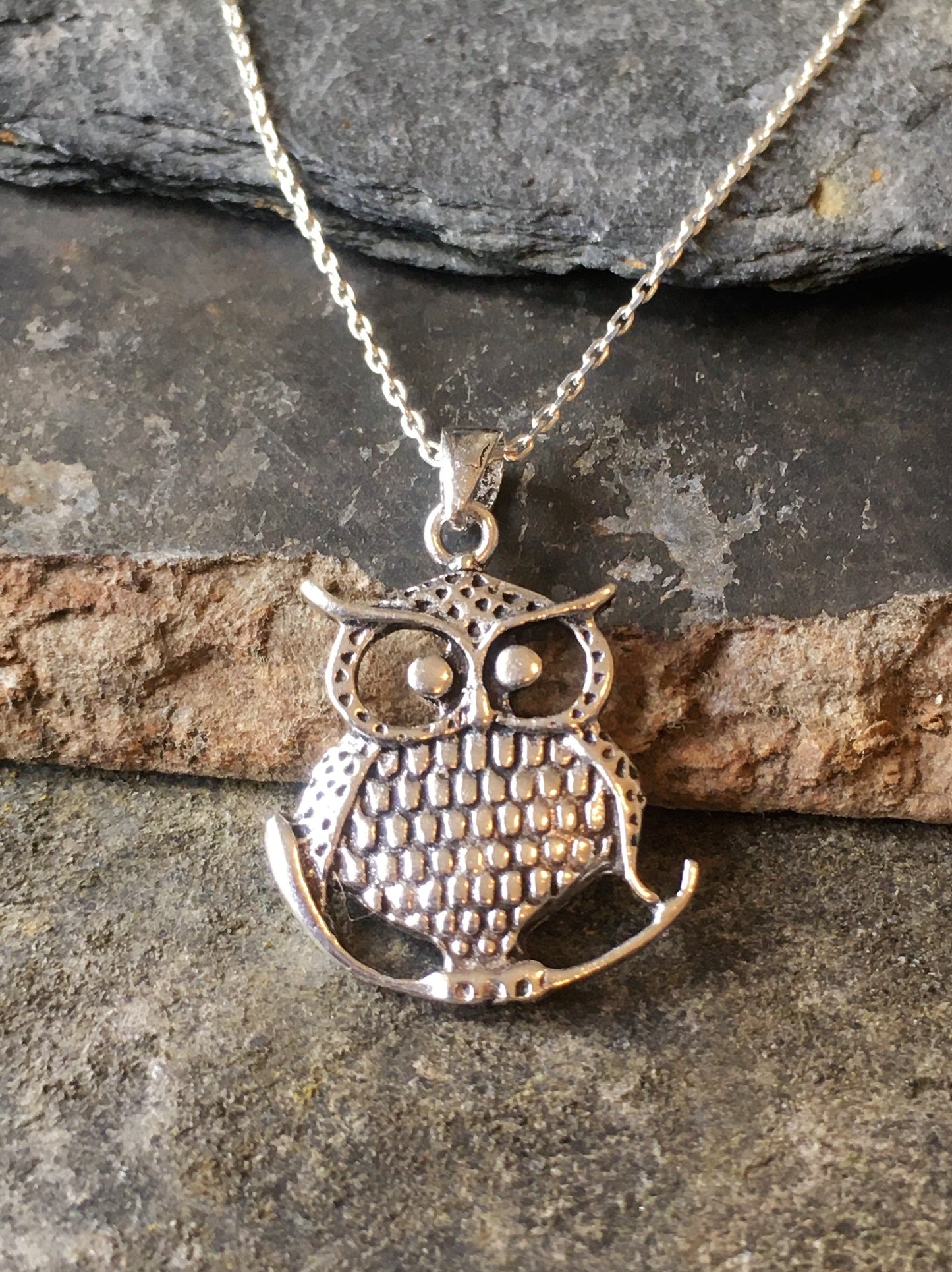 SP221BC - OWL PENDANT 20 X 20MM