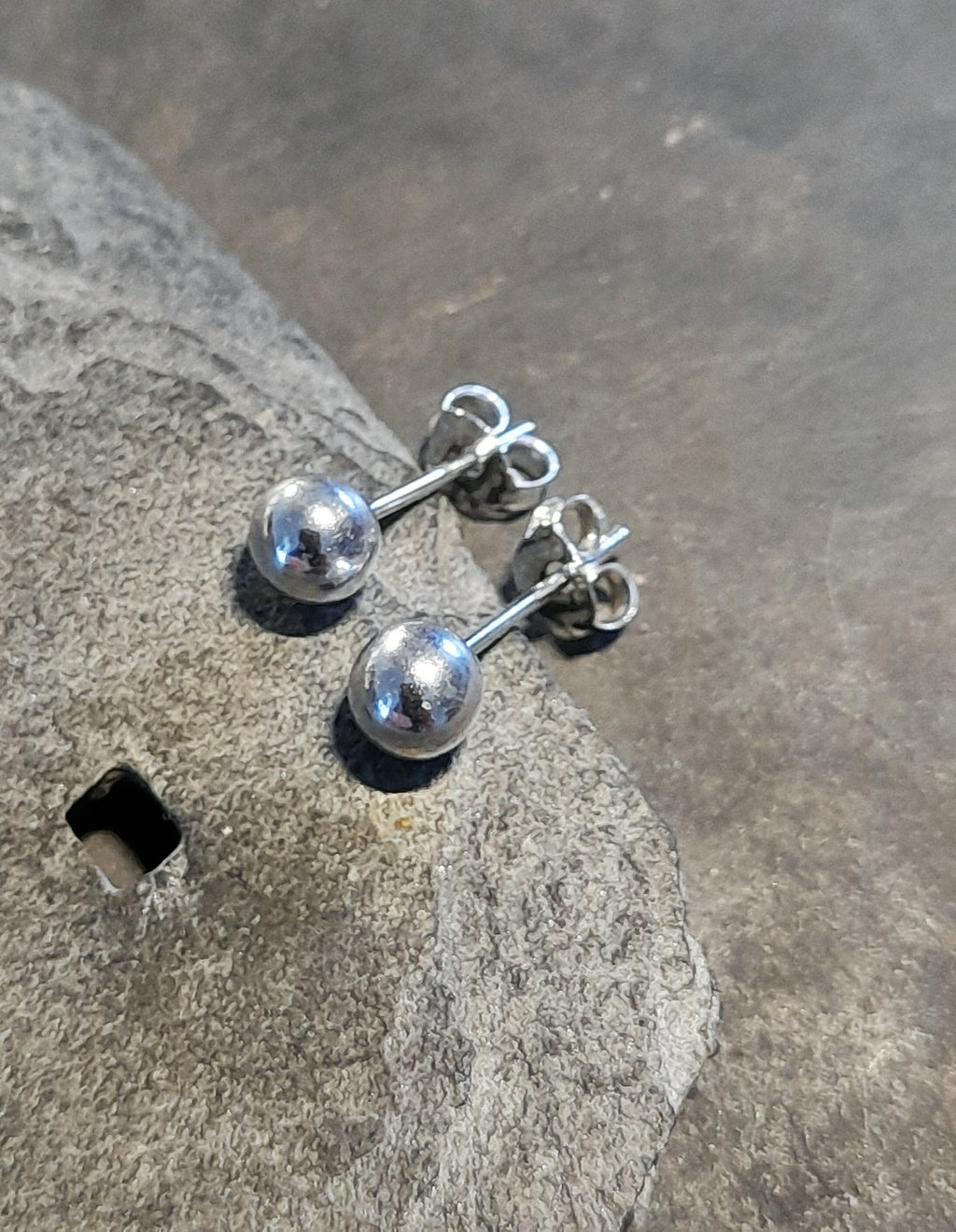 Silver 5mm Ball Stud