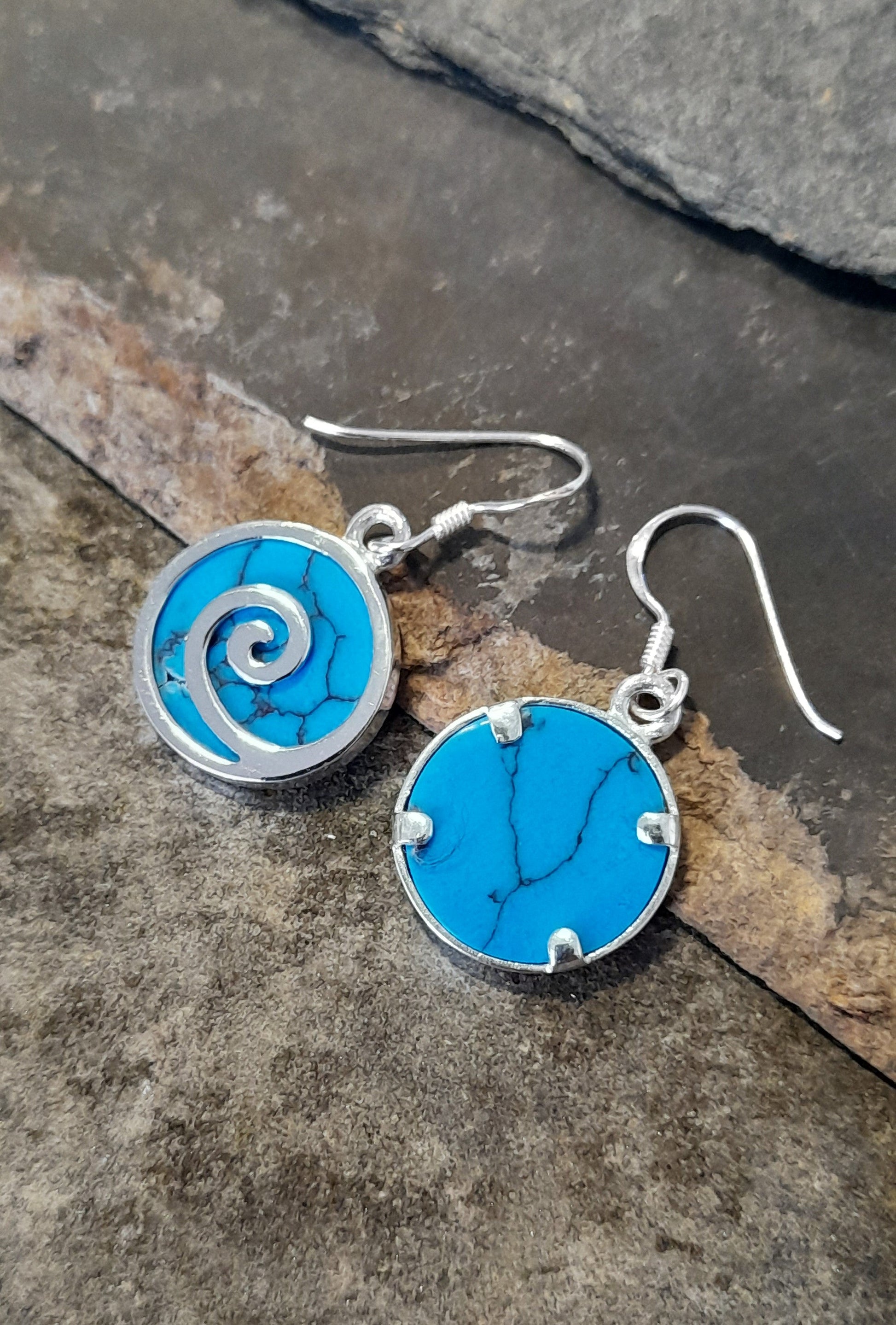 Blue Tq Circle & Wave Earring 15mm Drop