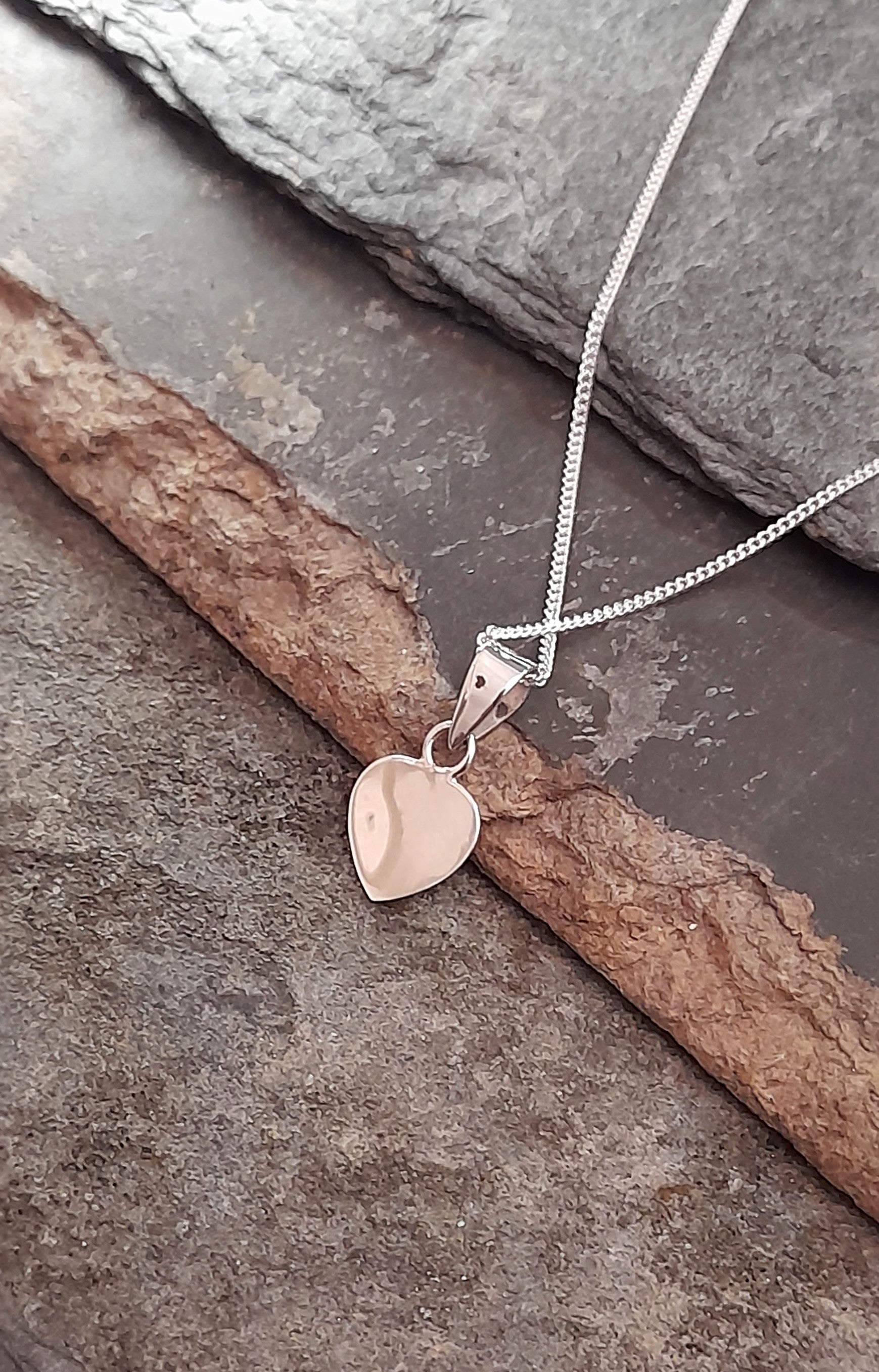 Mother of Pearl Heart Pendant 8mm X 8mm