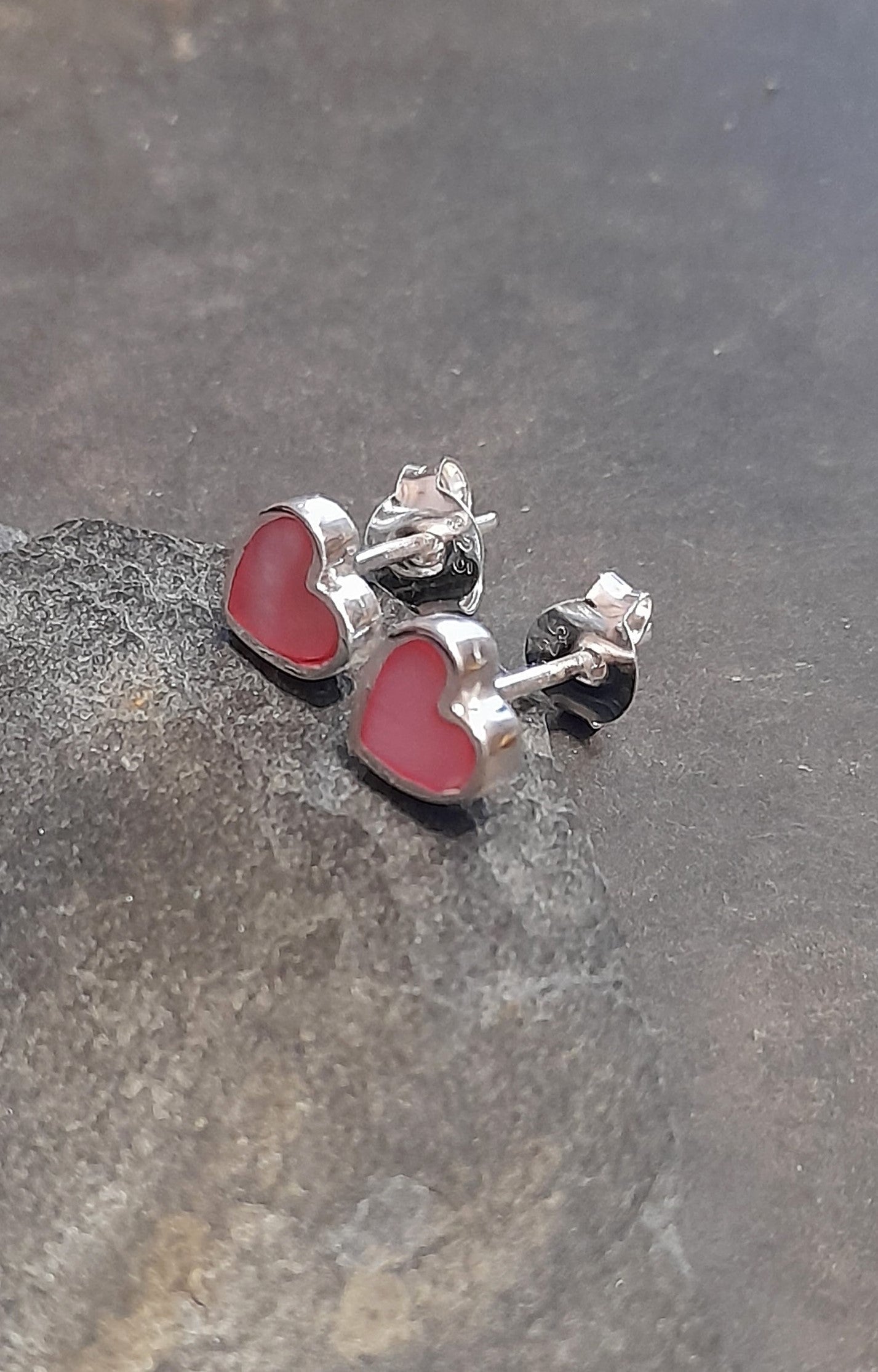 6mm Pink Mother of Pearl Heart Stud