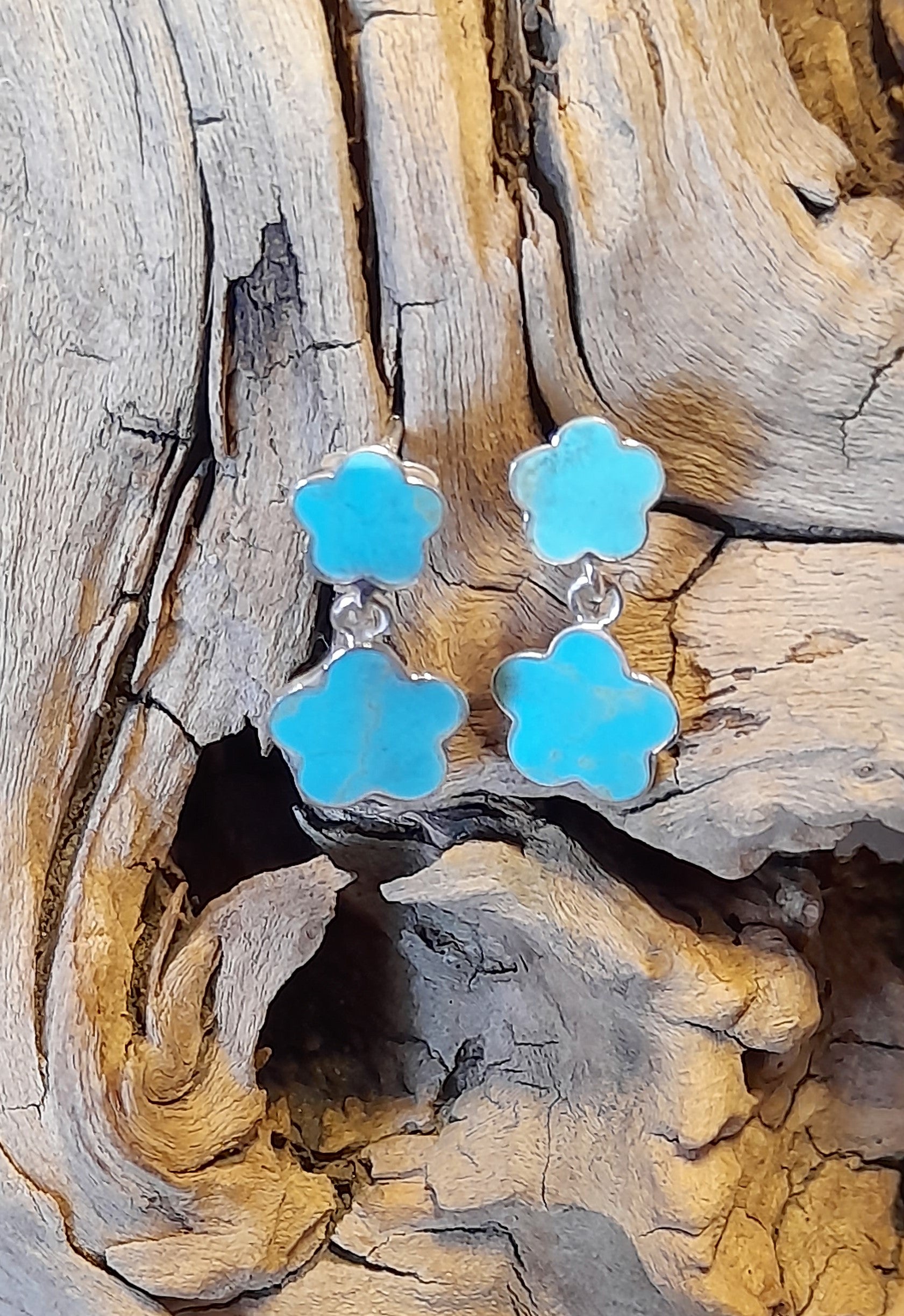 Green 2 Flower Stud Er 20 X 10mm