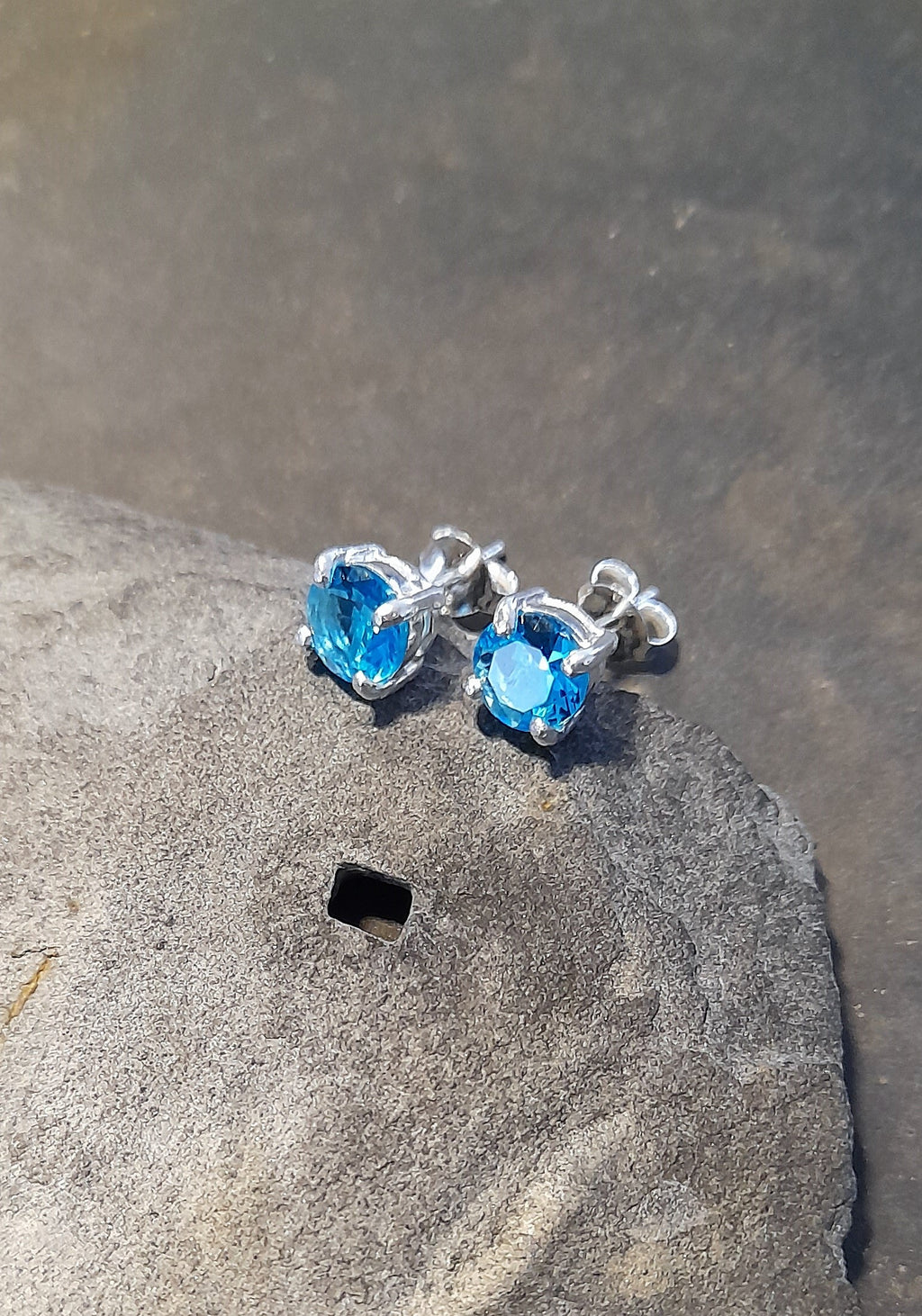 Aqua 6mm Cubic Zirconia Stud