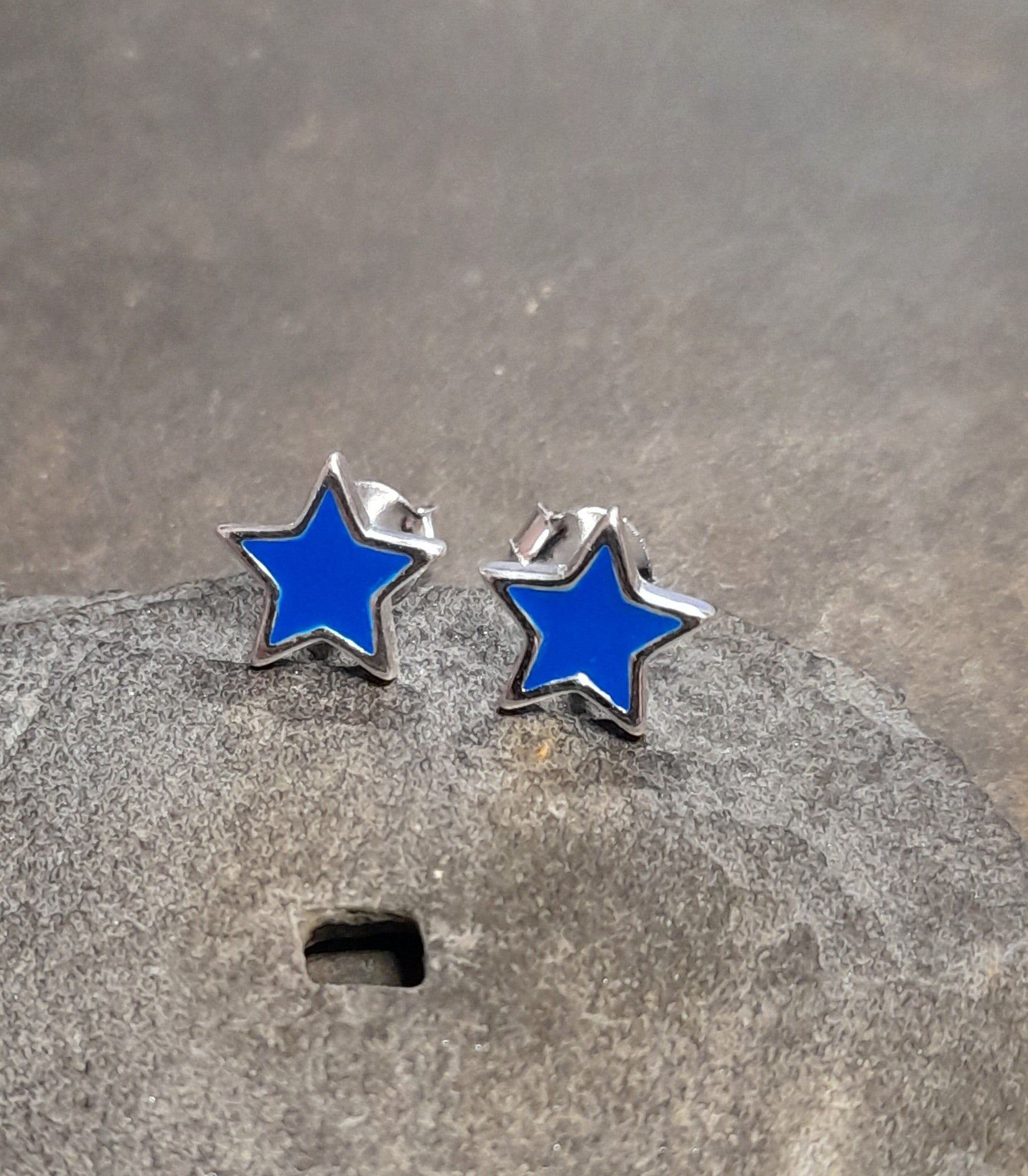 Blue Star Enamel Stud 8mm