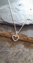 Cubic Zirconia Outline Heart 10mm