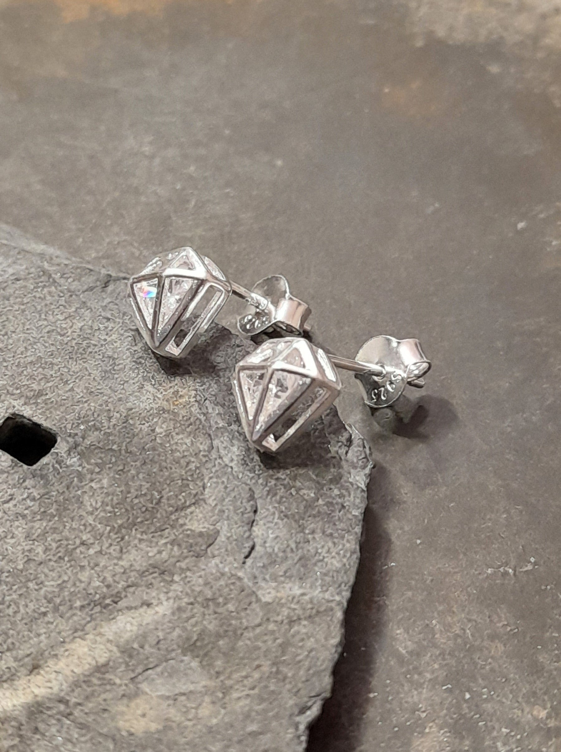 Framed Diamond Shape Stud With Cubic Zirconia 8X8