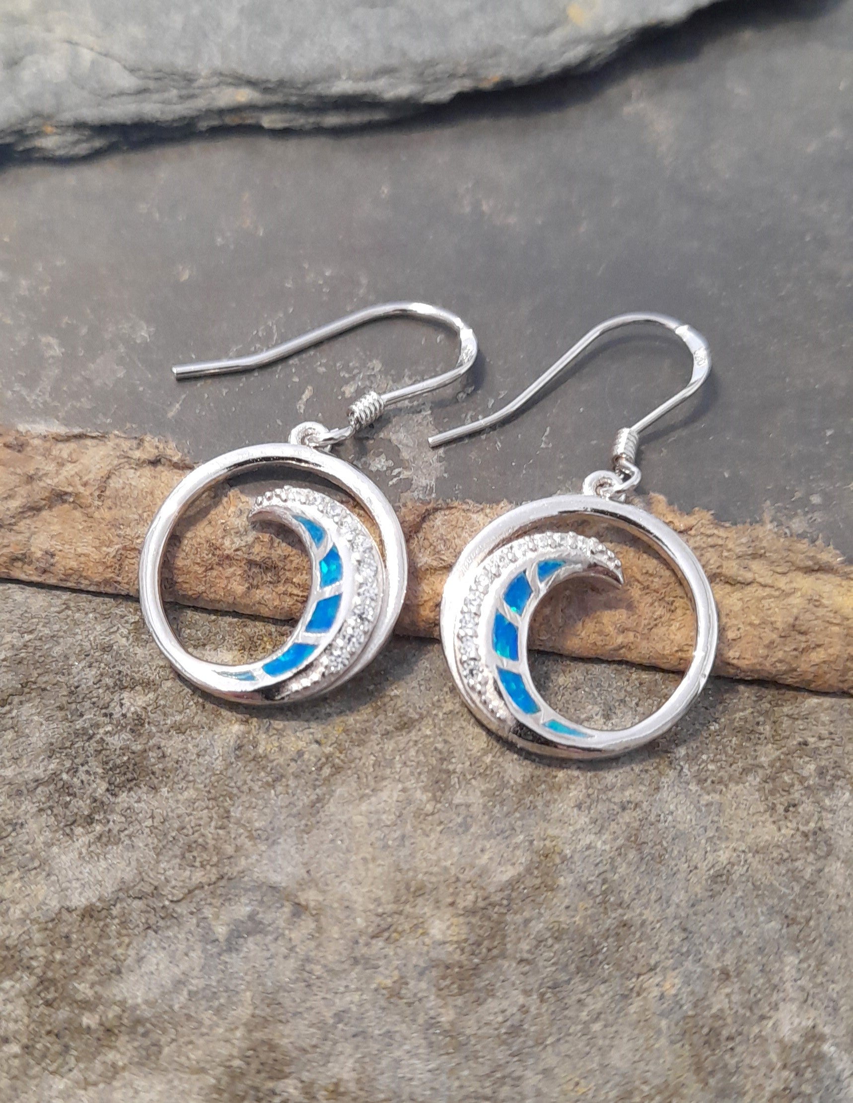 Syn Opal & Cubic Zirconia Wave 15mm Diameter Er