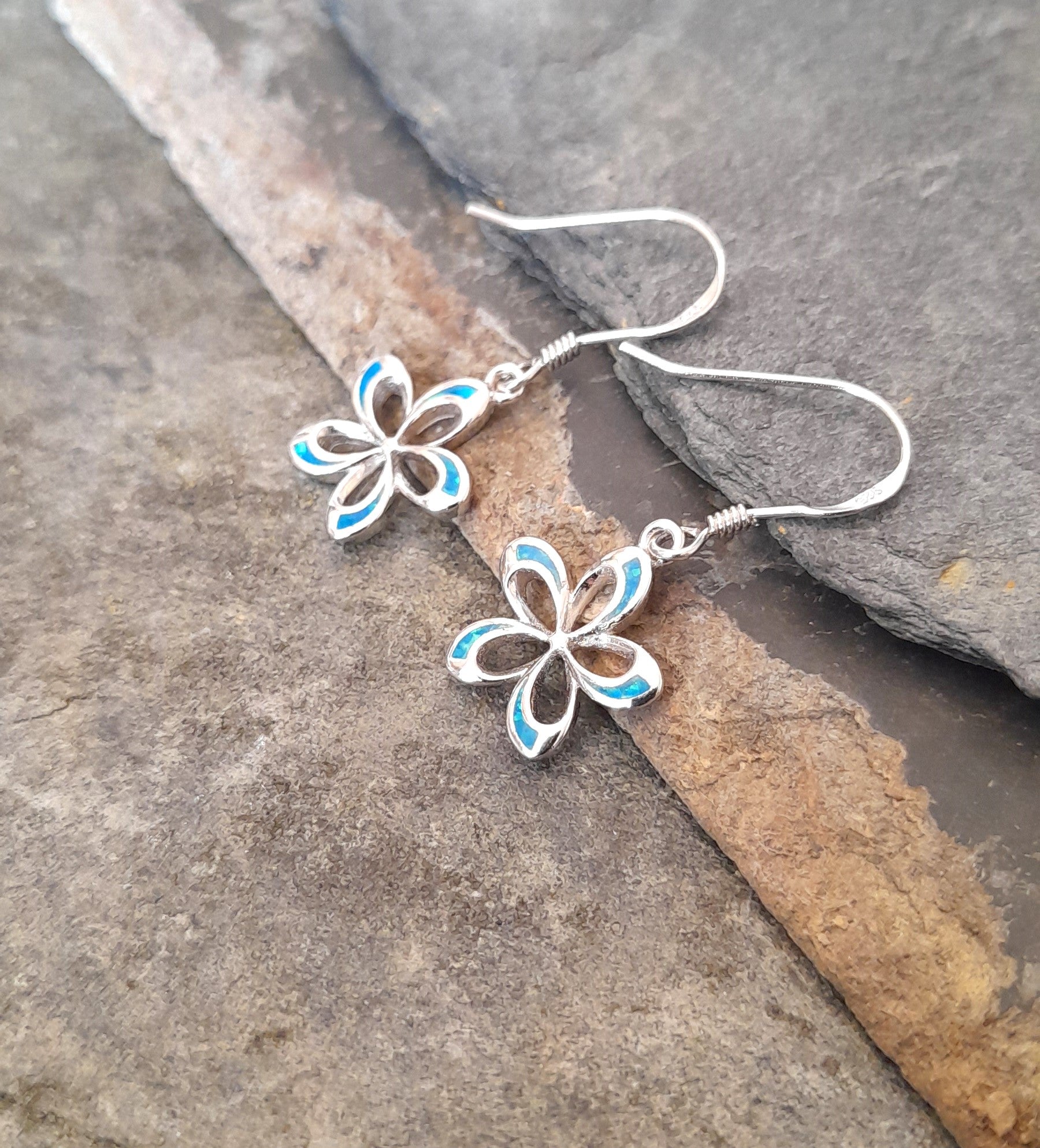 Syn Opal Flower Er 13mm