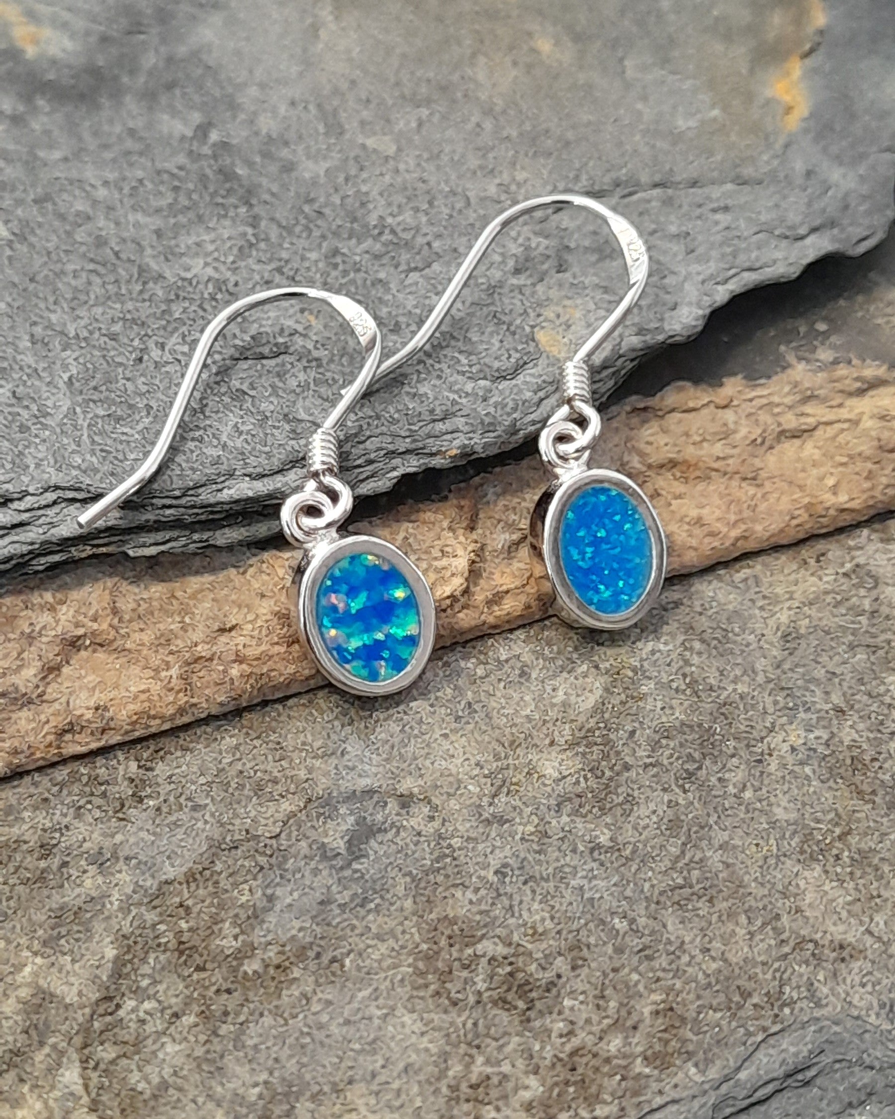 Syn Opal Oval 8X6mm Er