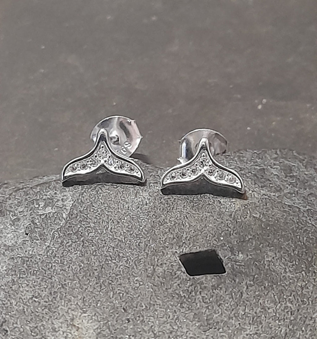 Clear Cubic Zirconia Whale Tail Pendant 12X15mm
