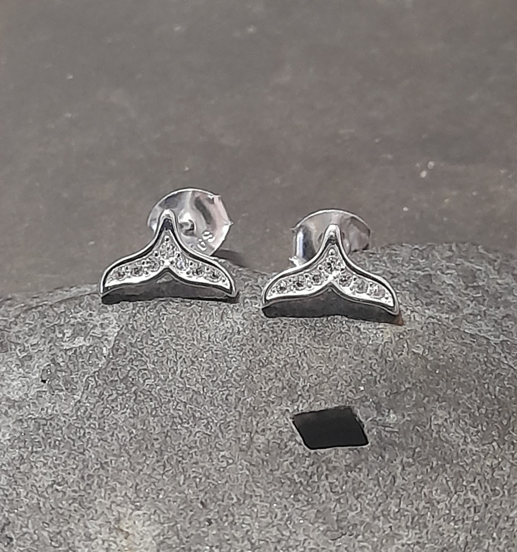 Clear Cubic Zirconia Whale Tail Pendant 12X15mm