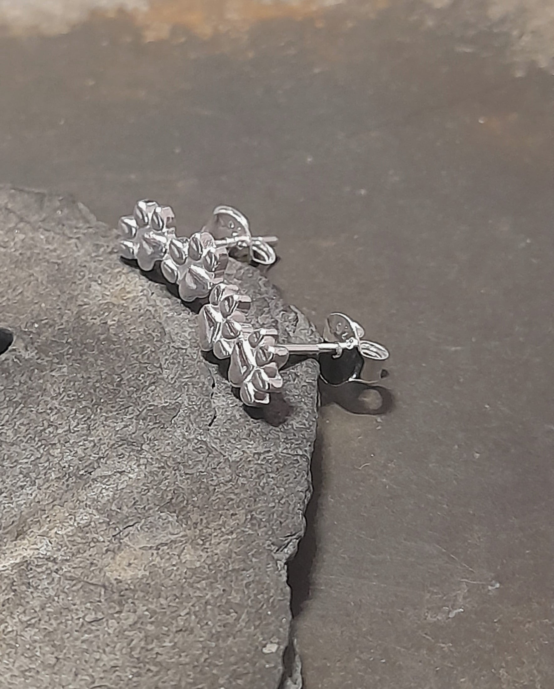 Dogs Paw Print Studs 10 X 4mm