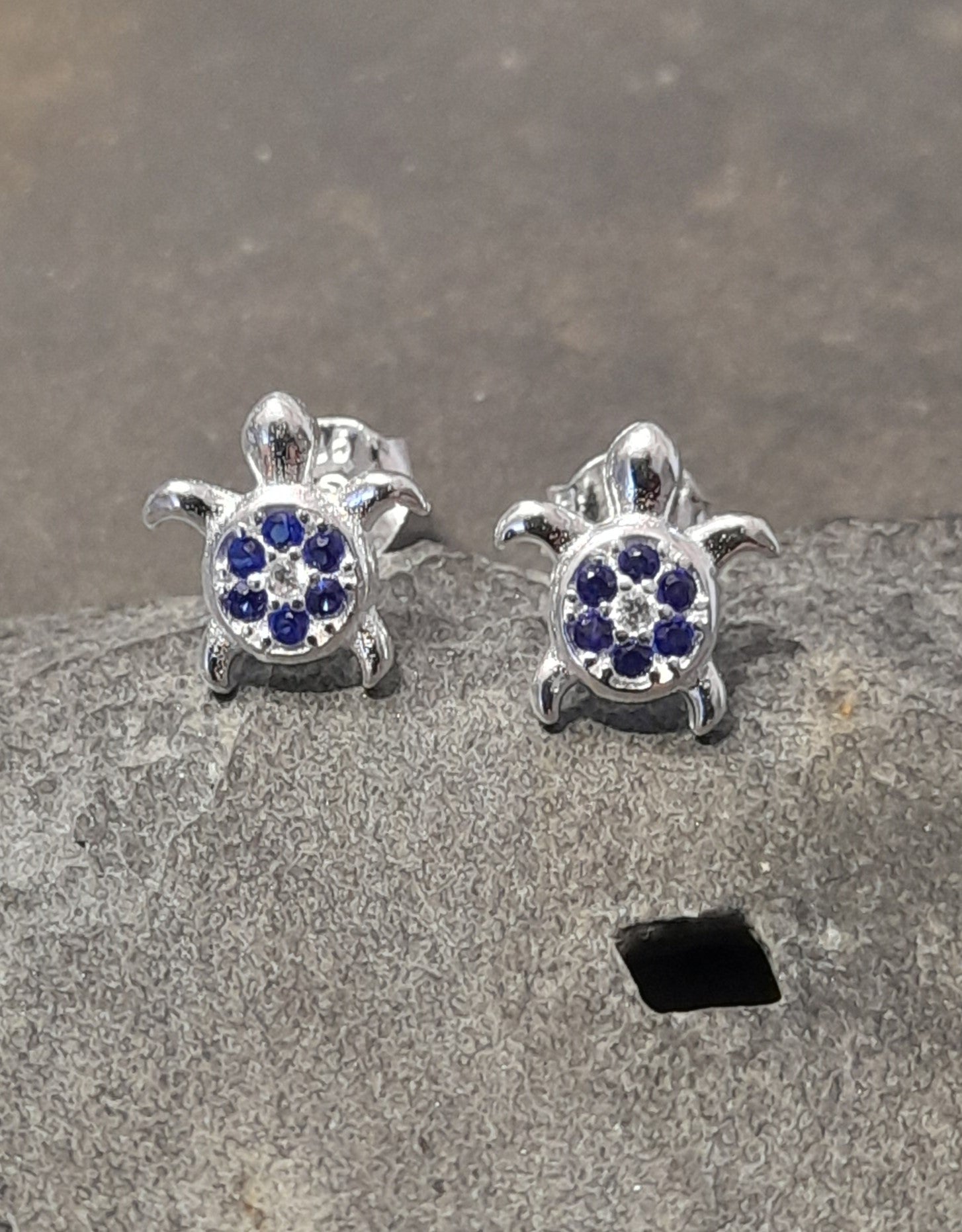 Blue Cubic Zirconia Turtle 6 X 9mm