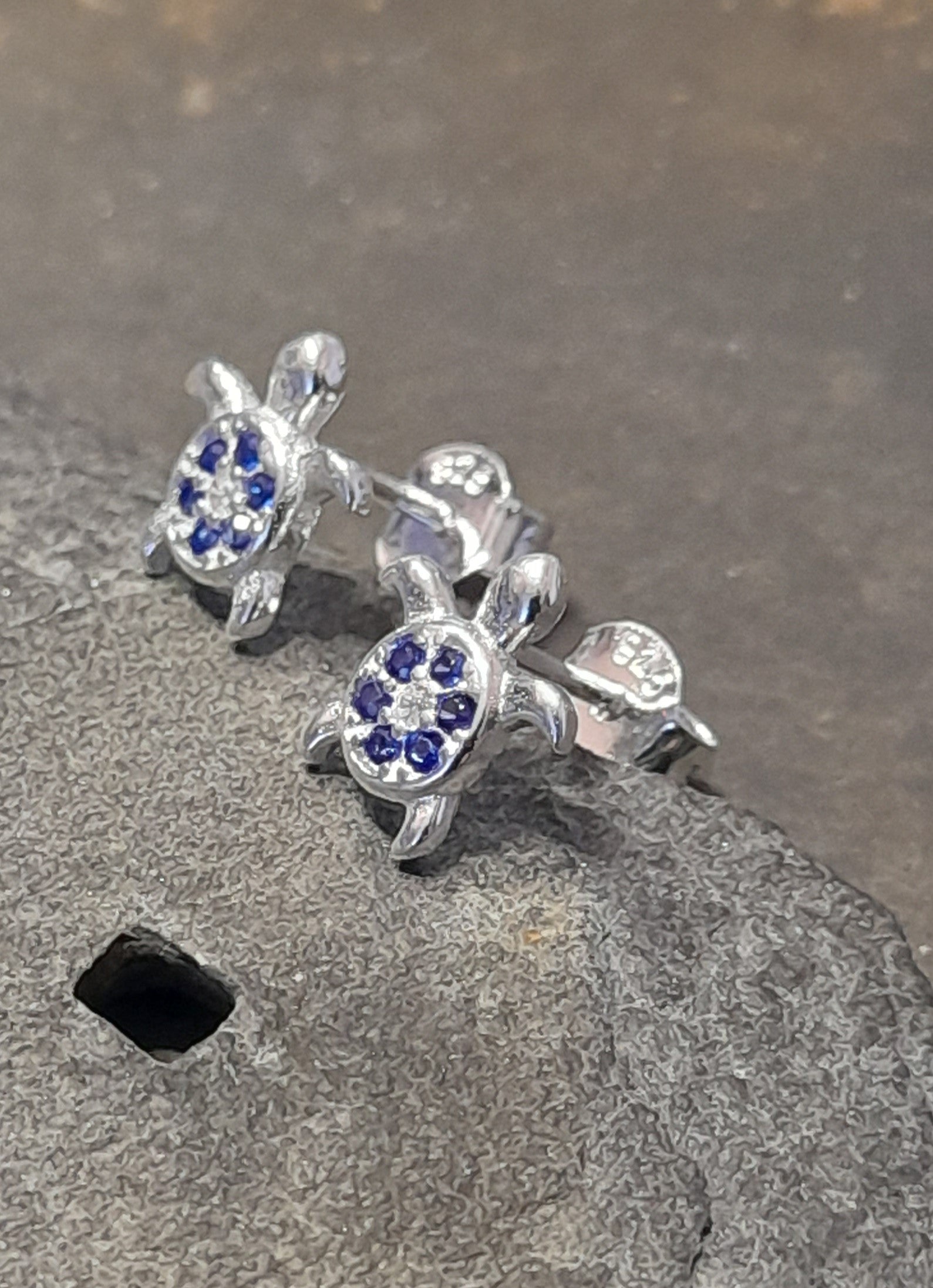 Blue Cubic Zirconia Turtle 6 X 9mm