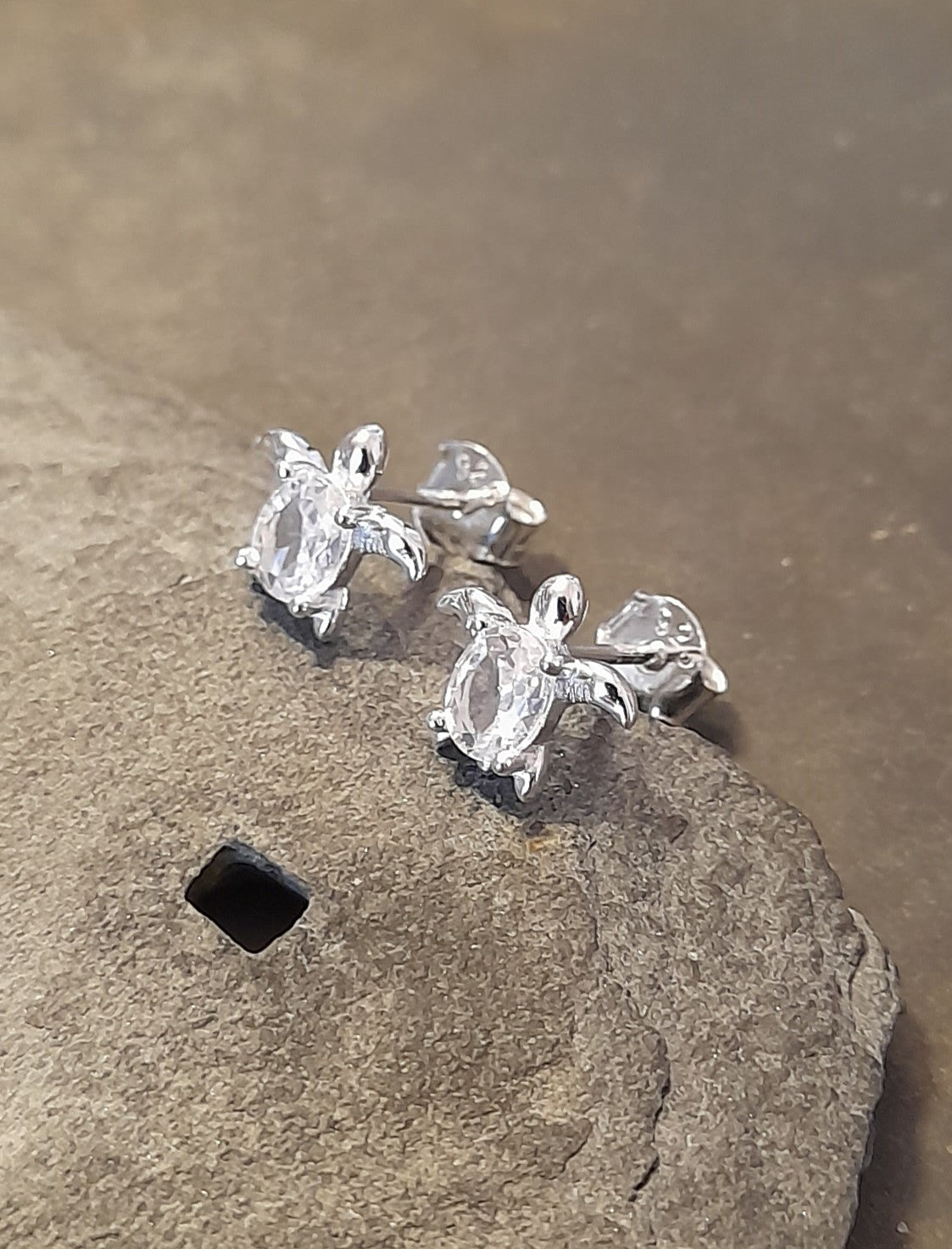 Clear Cubic Zirconia Turtle 8 X 7mm