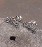 3 Flower Curve Stud 11X4 mm