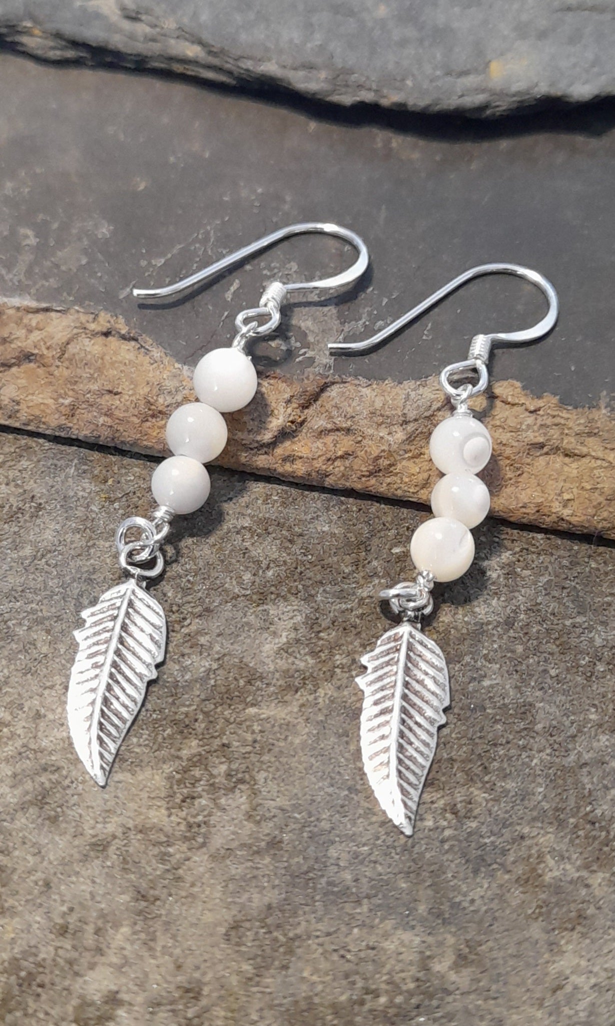 Mother of Pearl & Feather Er 35mm Drop