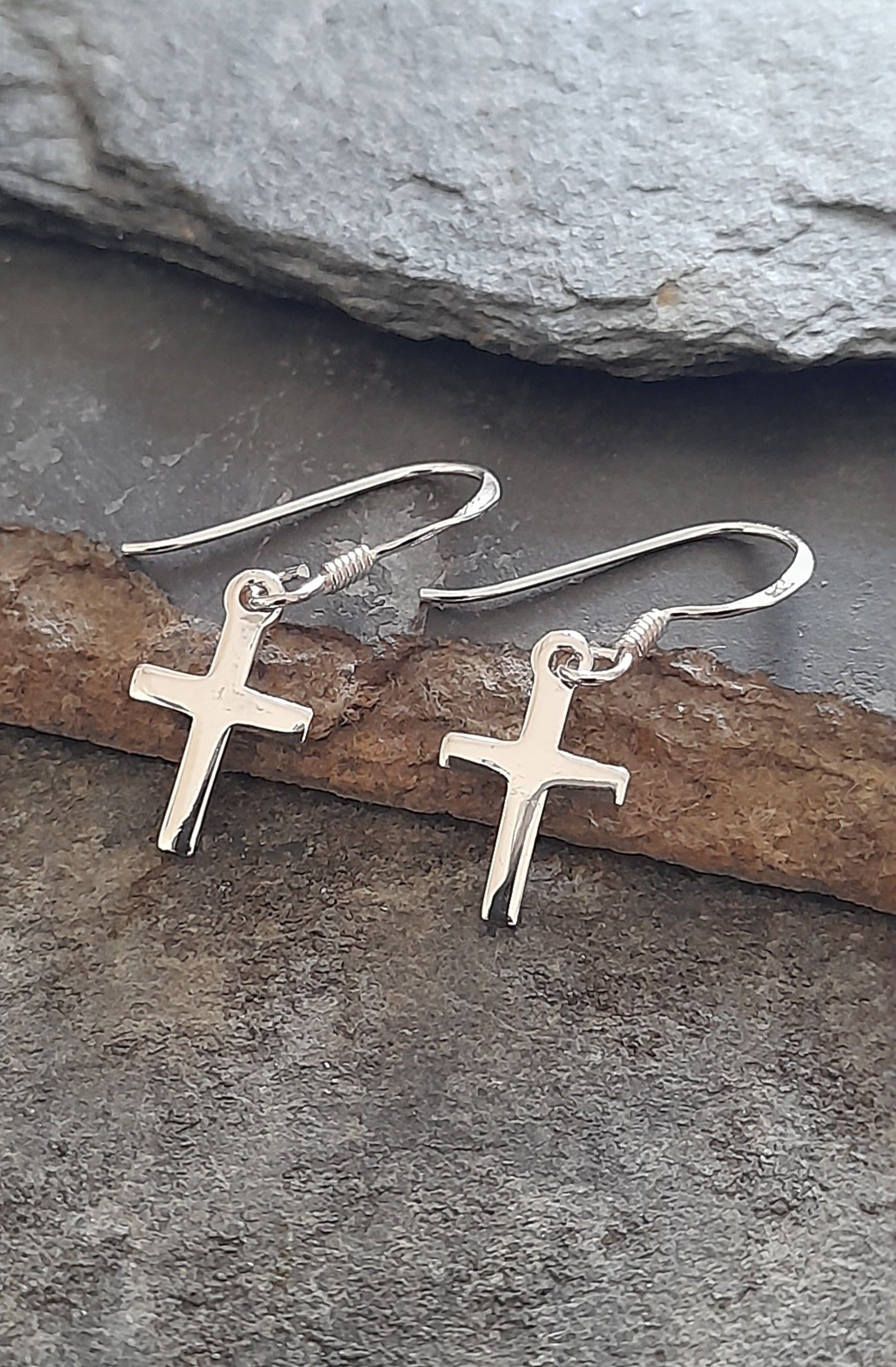 12 X 8 mm Cross Earring