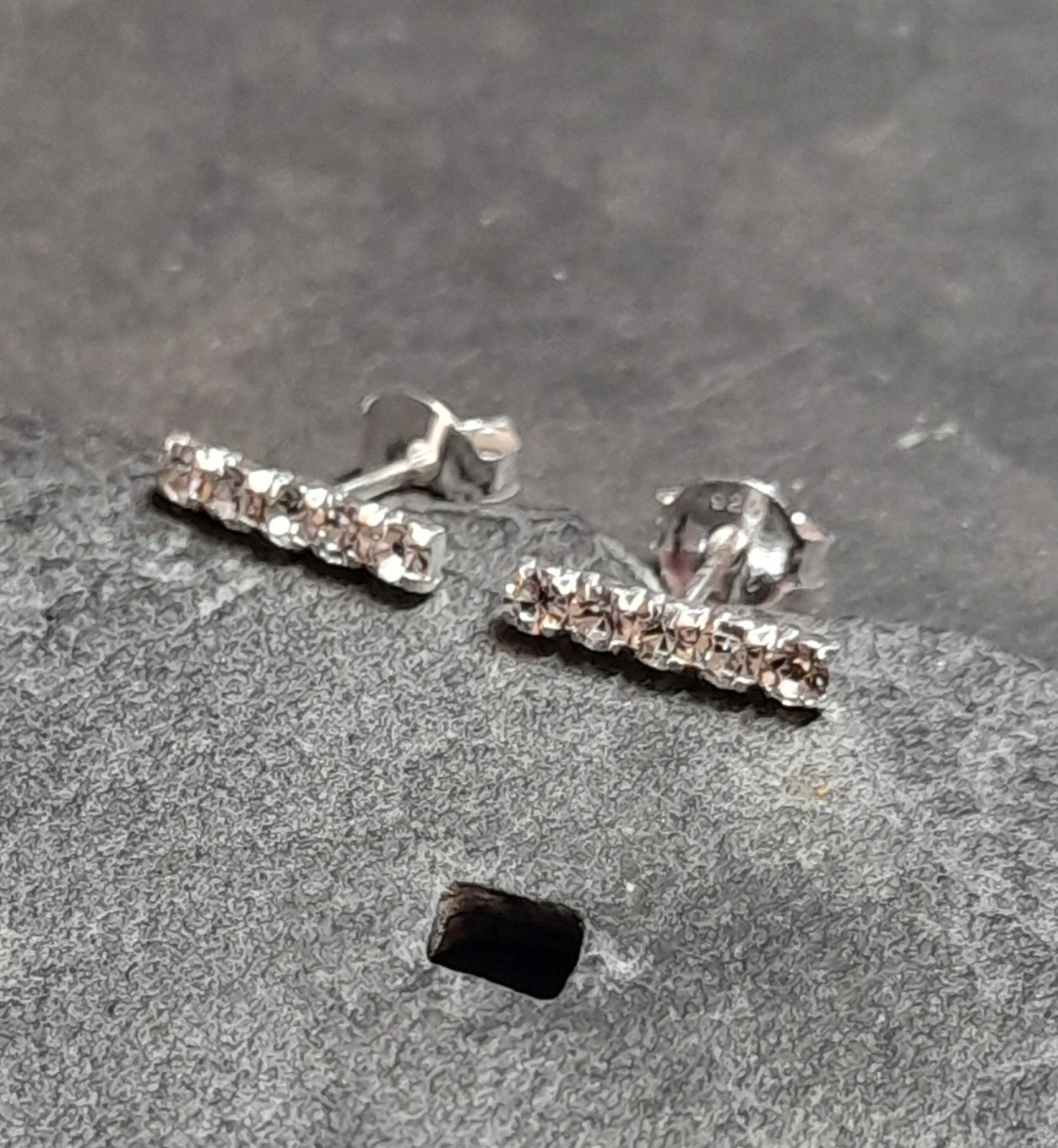 2mm 5 Row Cubic Zirconia Stud