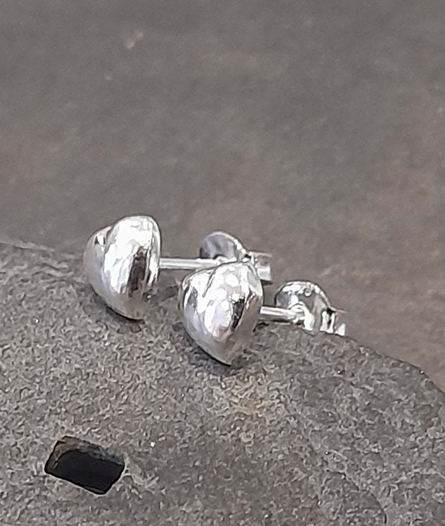6mm Puffed Heart Stud