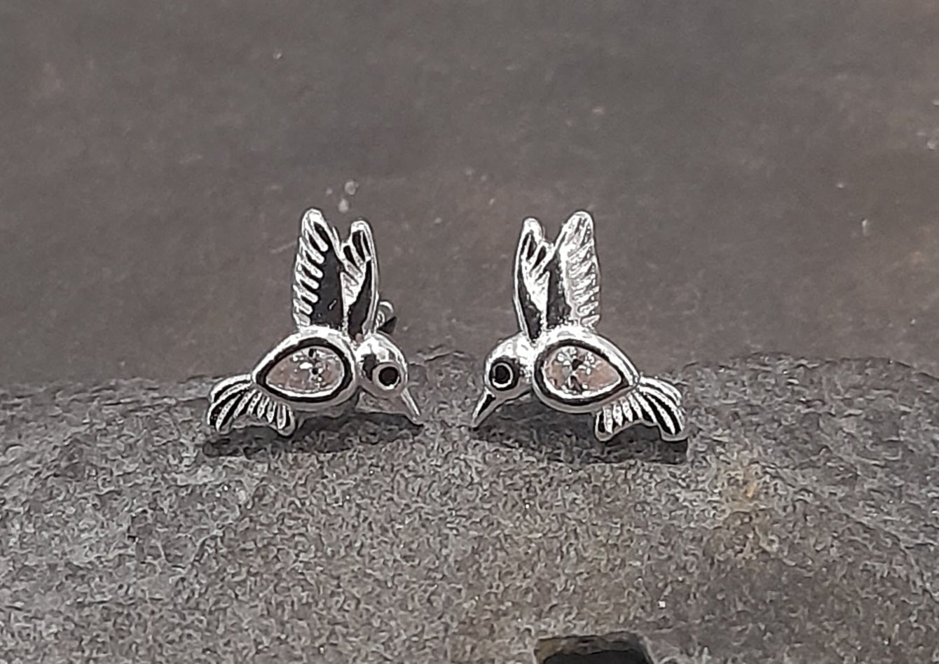 9 X 6mm Clear Cubic Zirconia Humming Bird Stud