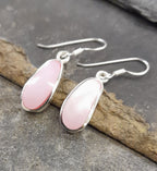 Pink Mother of Pearl Curve Earring 15X8mm