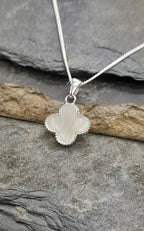 Mother of Pearl Flower Pendant 12mm Dia