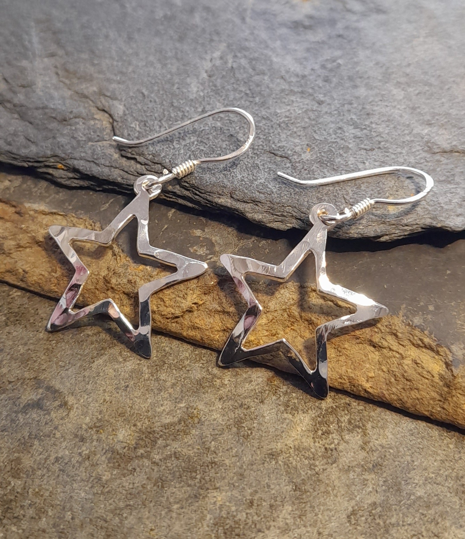 Outline Hammered Star Er 18mm