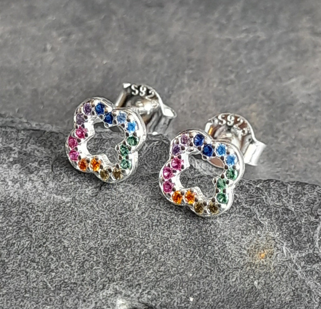 Four leaf clover multi cubic zirconia pendant