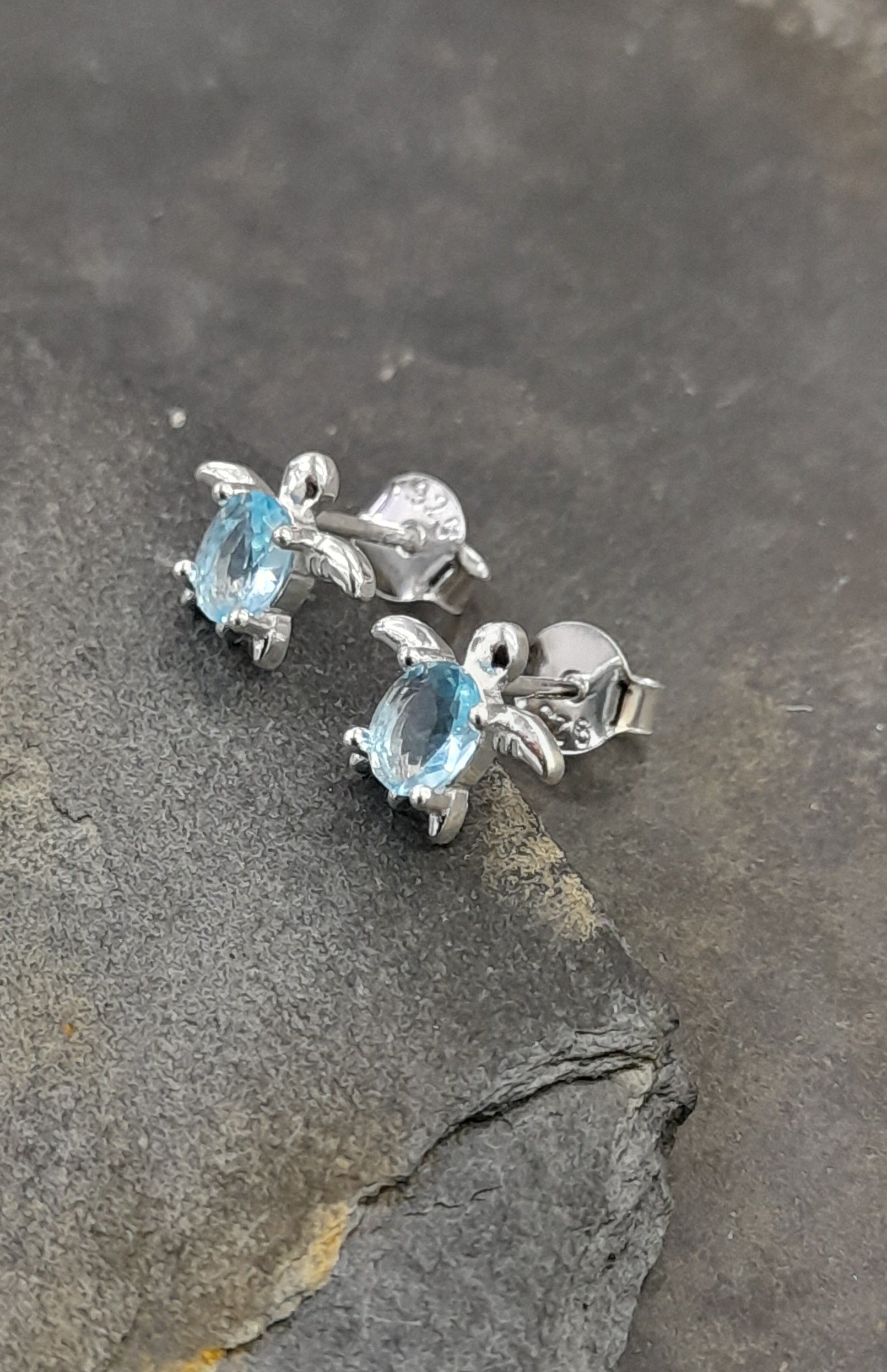 Light Blue Cubic Zirconia Turtle 8 X 7MM