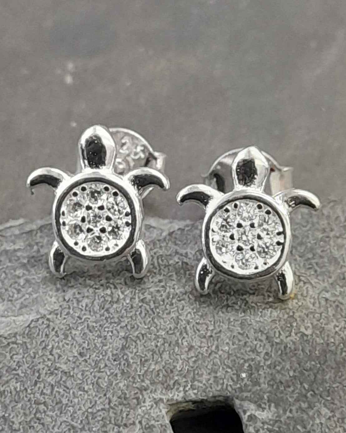 Clear cz turtle stud 6 X 9MM