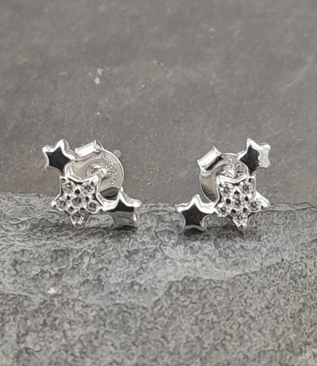 10 X 5MM CZ Star Curve Stud