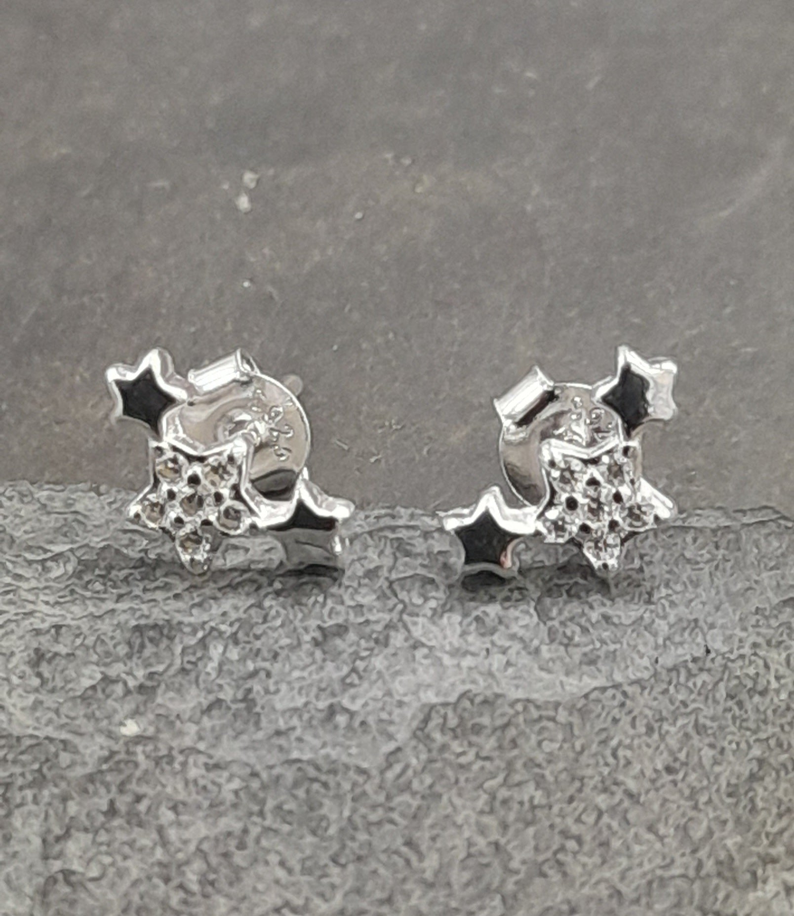 10 X 5MM CZ Star Curve Stud