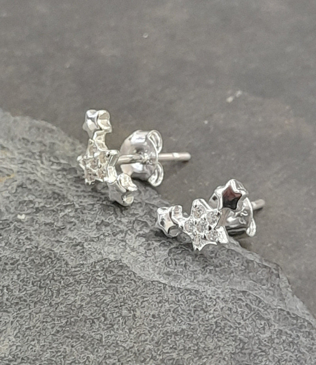 10 X 5MM CZ Star Curve Stud