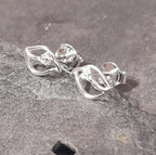 SS760B - SILVER & CZ TULIP IN LEAF DESIGN STUD 9X5