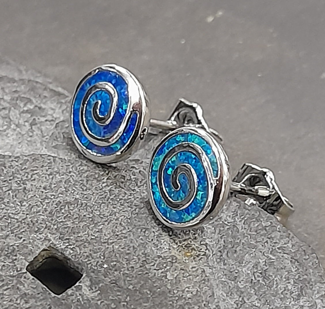 SS766B - BLUE SWIRL  SYN/OPAL S/PLATE 8MM STUD