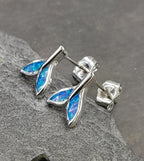 WHALE TAIL SYN/OPAL S/PLATE 9X8MM STUD