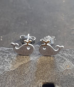 SS787B - Whale brushed effect s/plate stud 7mm