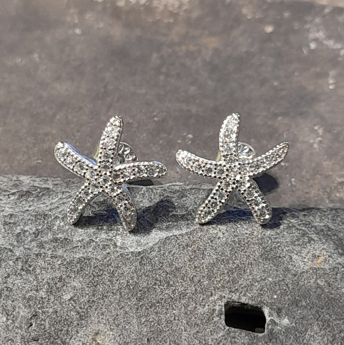 SS797B - STARFISH  CZ STUD S/PLATE 12MM