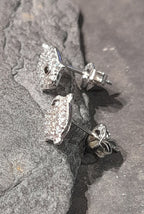 SS802B - MULTI CLEAR CZ PIG STUD S/PLATE 9X5MM