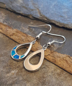 SE545B - TEARDROP BLUE SYN/OPAL E/R S/PLATE 18MM
