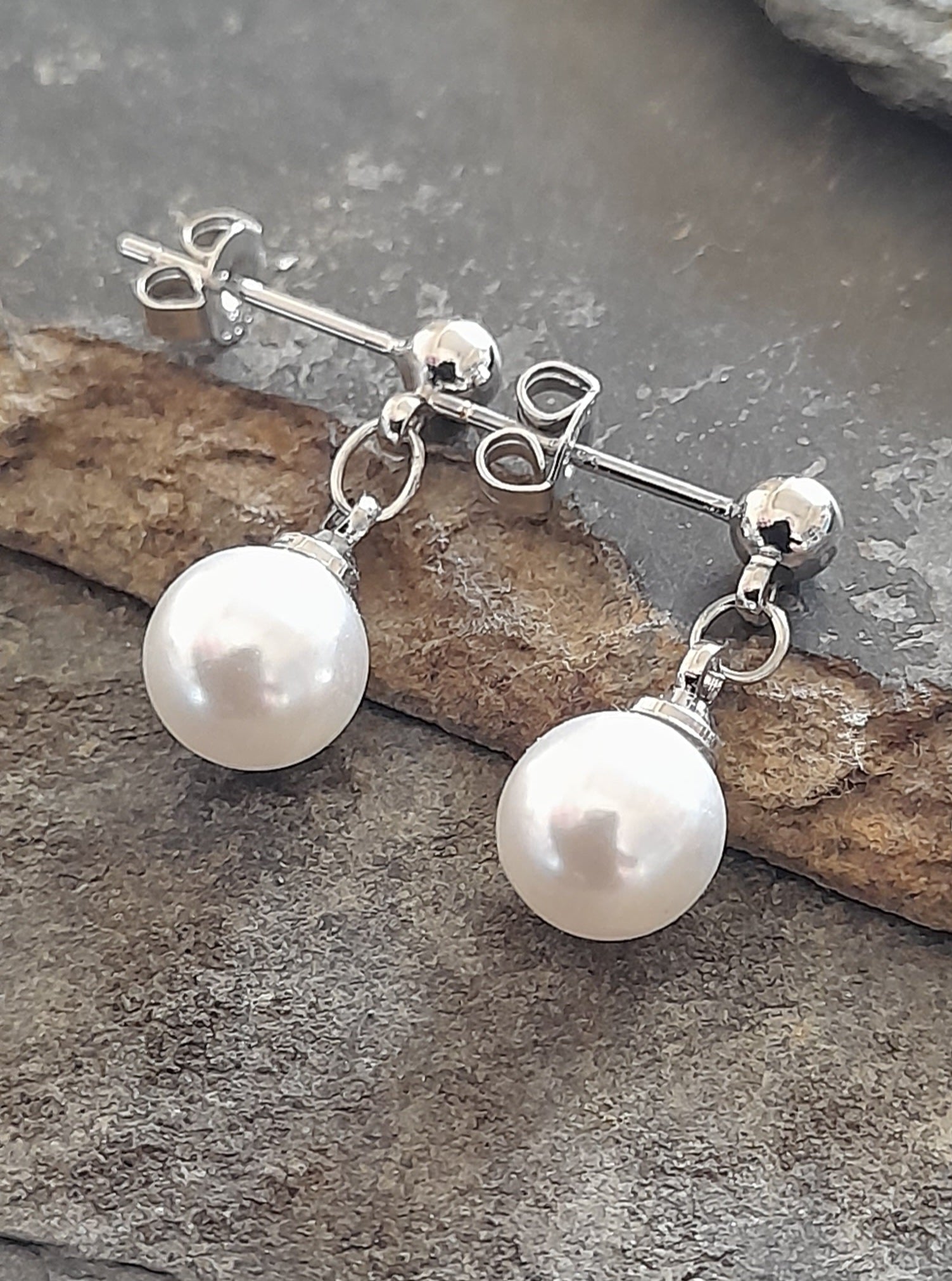 SS820B - PEARL DROP & BALL SILVER PLATE STUD 4&8MM