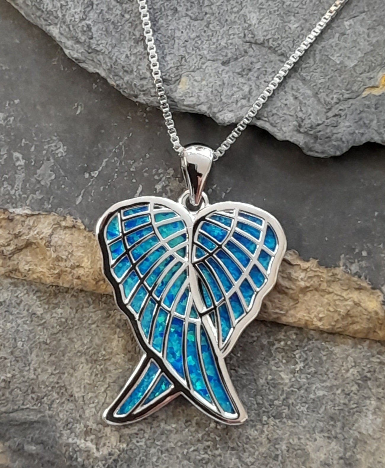 SP515BC - ANGEL WING SYN/OPAL S/PLATE P/D 25X30MM