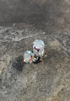 SS842B - IRIDESCENT 5MM CZ S/PLATE STUD
