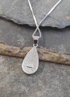 SP522BC - TEARDROP S/PLATE SYN/OPAL P/D 20MM