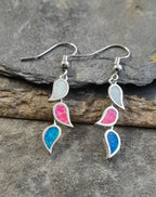 SE556B - MULTI COL S/OPAL LEAF E/R 25MM