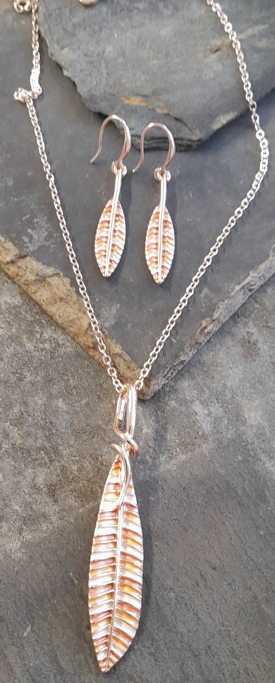 BLF012 - ROSE GOLD FEATHER SET