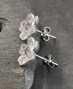 SS854B - 10MM FLOWER WITH CZ SILVER PLATE STUD