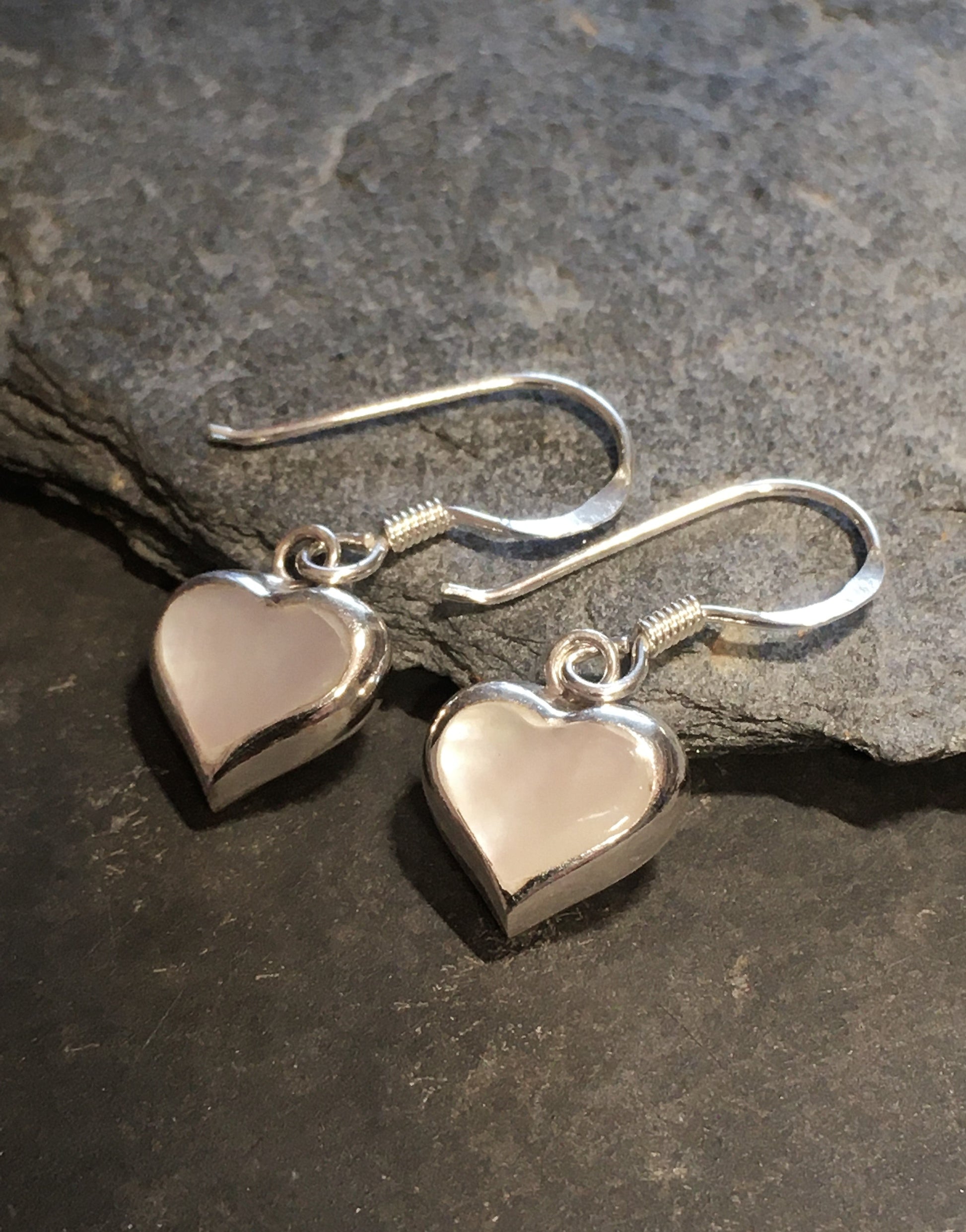 Heart Mother of Pearl Earring 10mm – Blue Lily 925 Silver