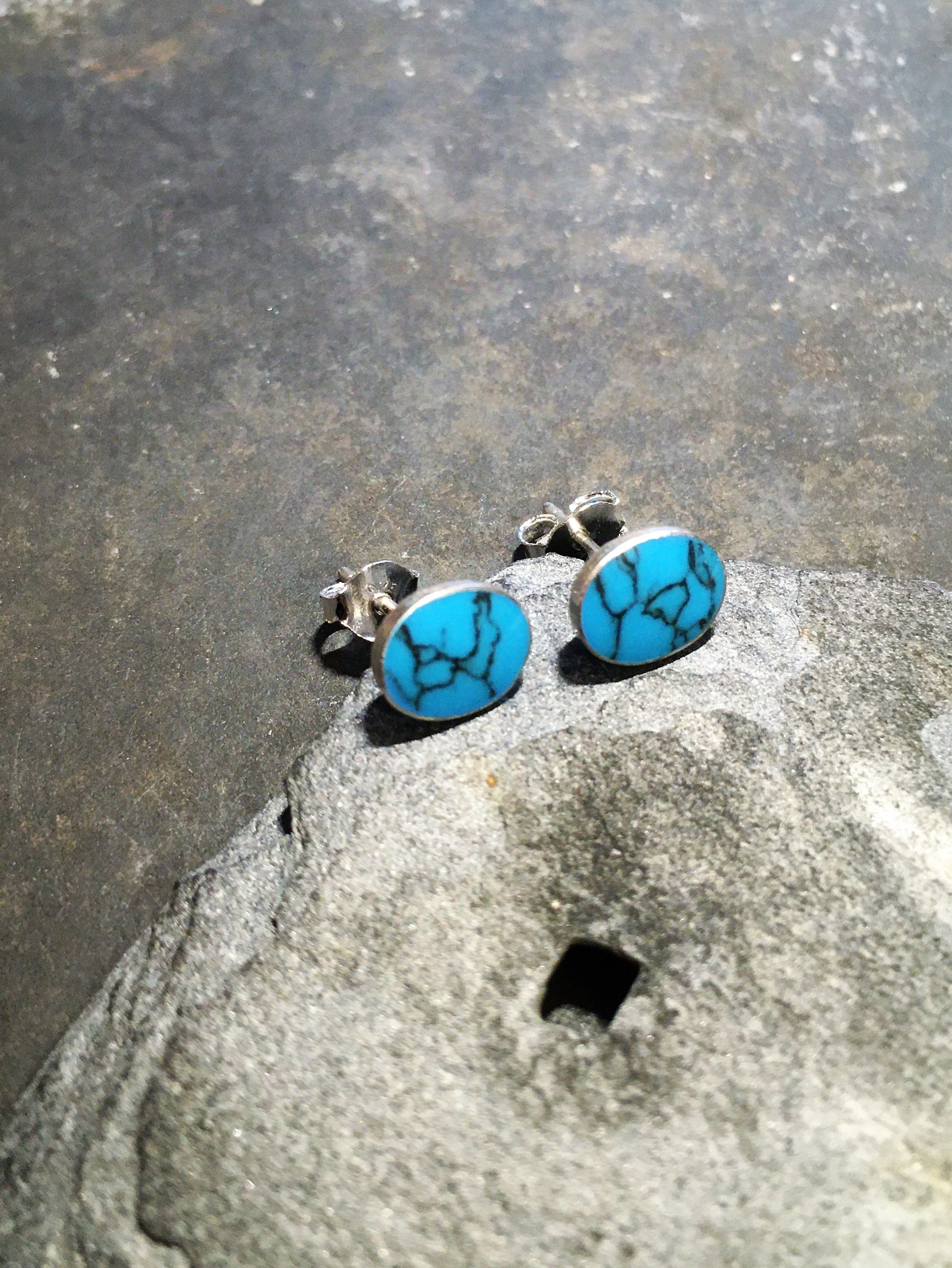 Blue Oval Stud 7mm X 6mm